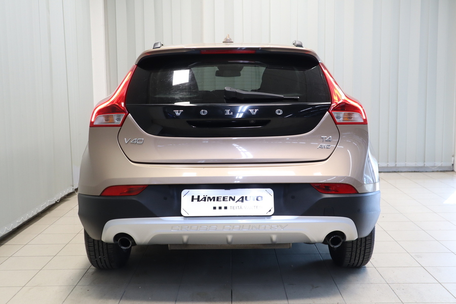 Volvo V40 Cross Country vaihtoauto