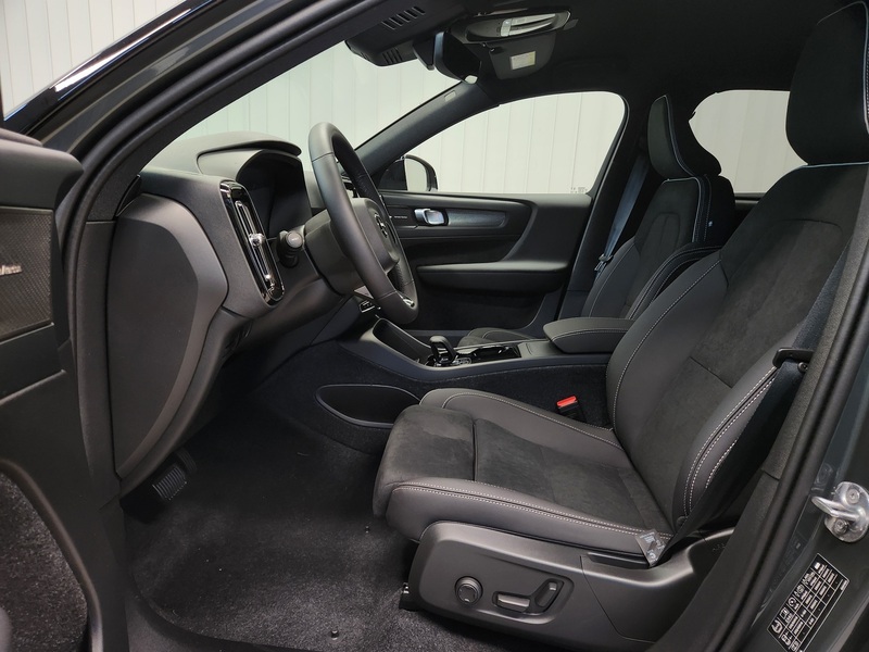 Volvo EX40 vaihtoauto