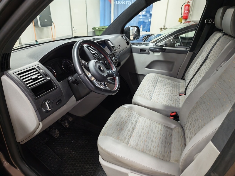 Volkswagen Transporter vaihtoauto