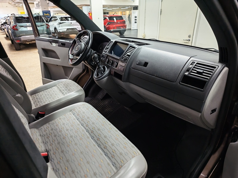 Volkswagen Transporter vaihtoauto