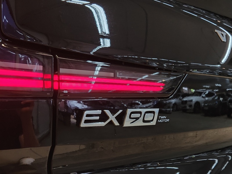 Volvo EX90 vaihtoauto