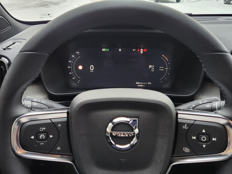 Volvo EC40 vaihtoauto