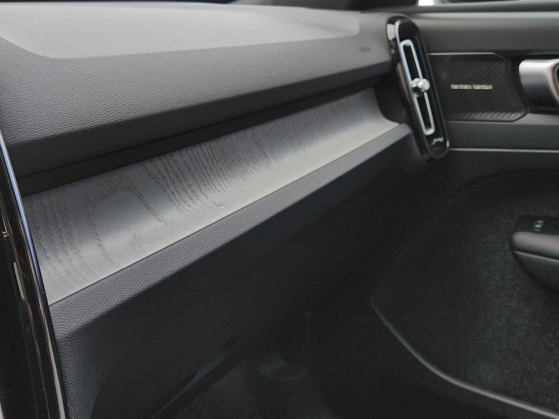 Volvo EC40 vaihtoauto