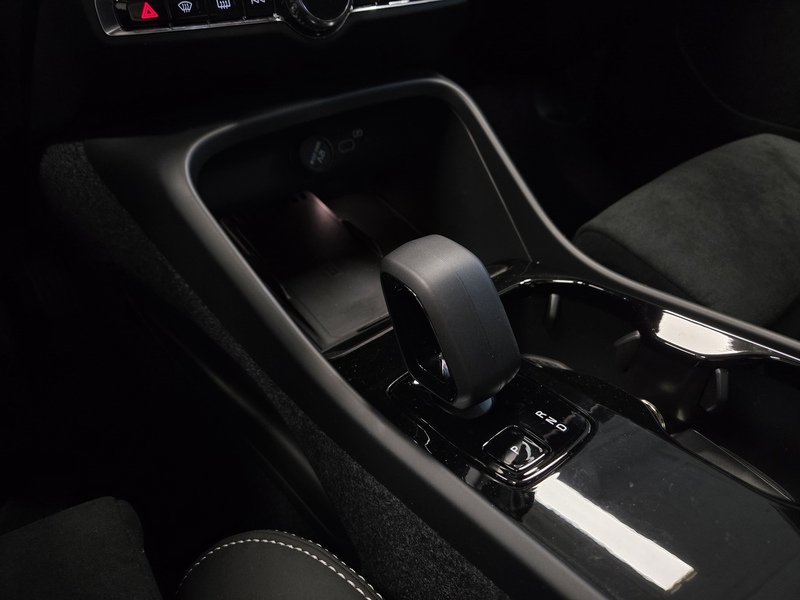 Volvo EX40 vaihtoauto