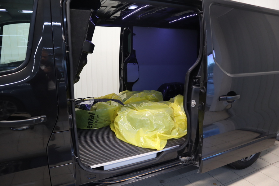 Renault Trafic vaihtoauto