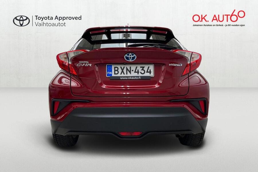 Toyota C-HR vaihtoauto