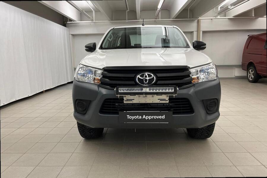 Toyota Hilux vaihtoauto