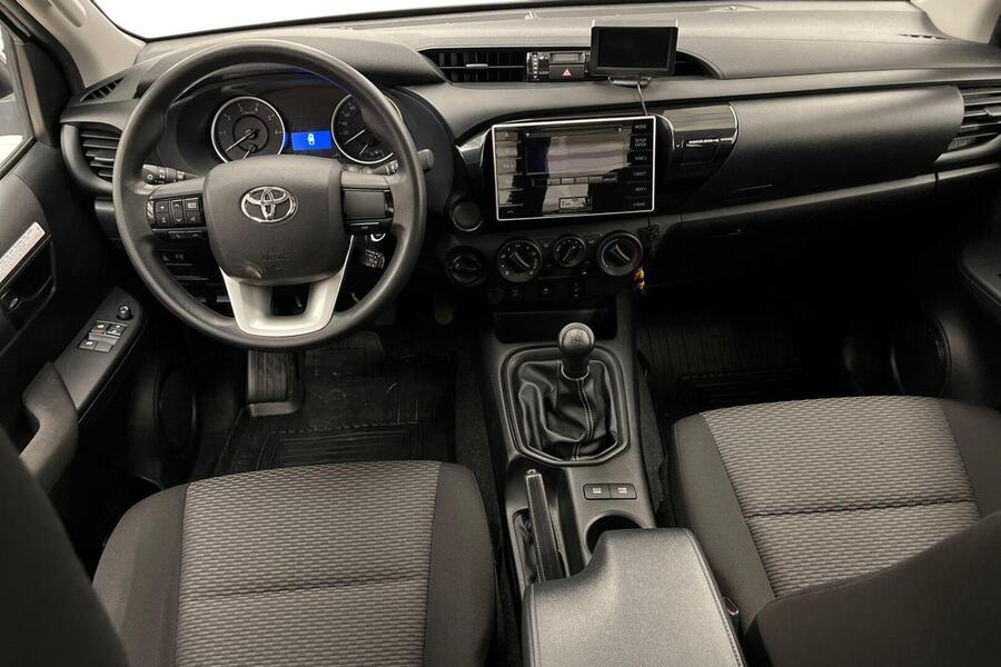 Toyota Hilux vaihtoauto