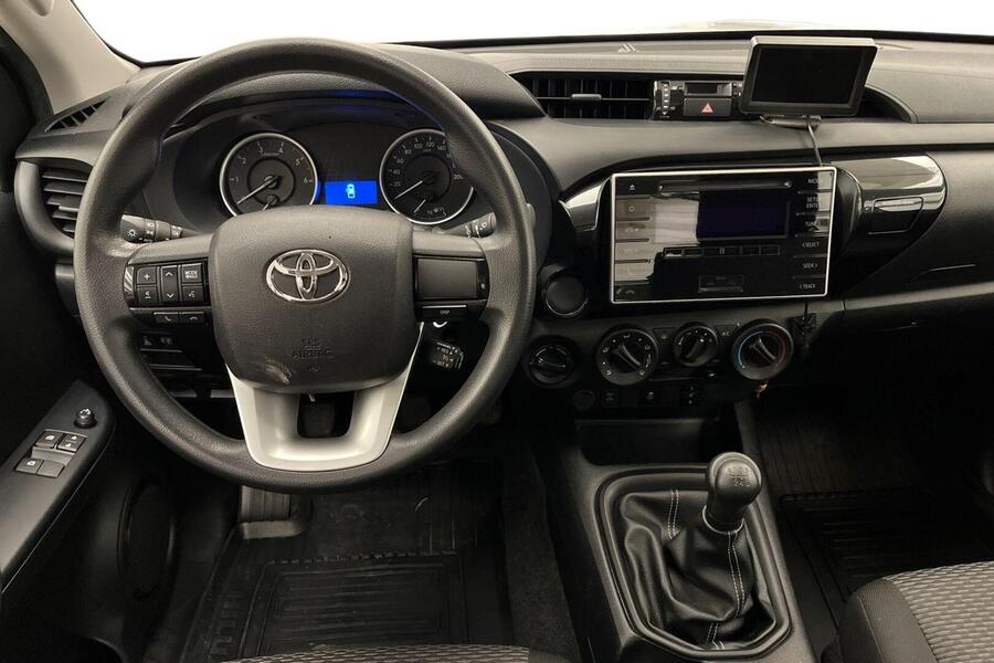 Toyota Hilux vaihtoauto