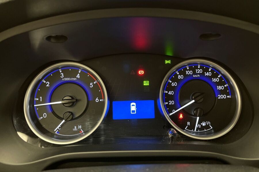 Toyota Hilux vaihtoauto