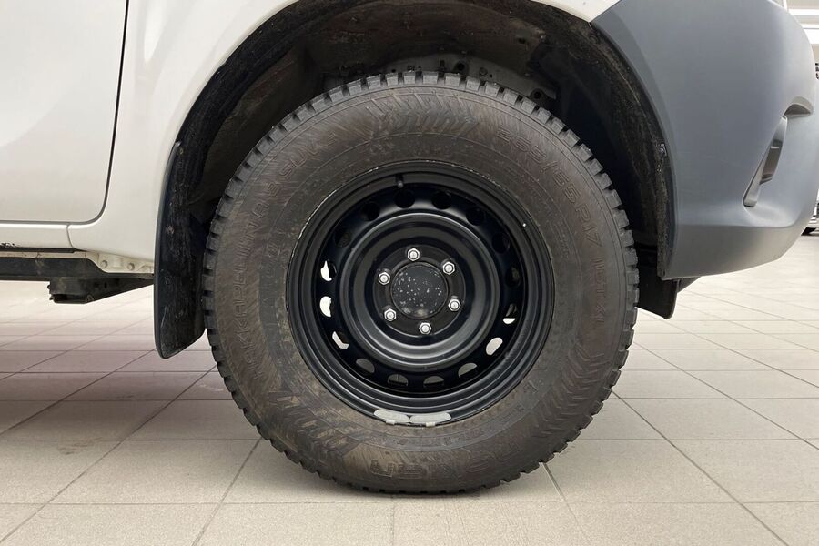 Toyota Hilux vaihtoauto