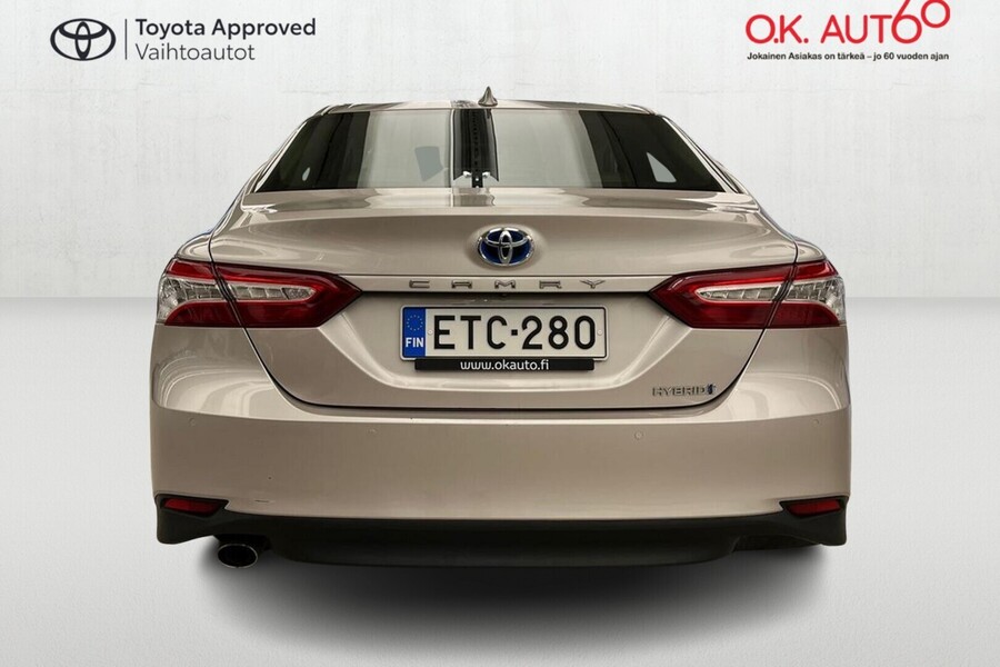 Toyota Camry vaihtoauto