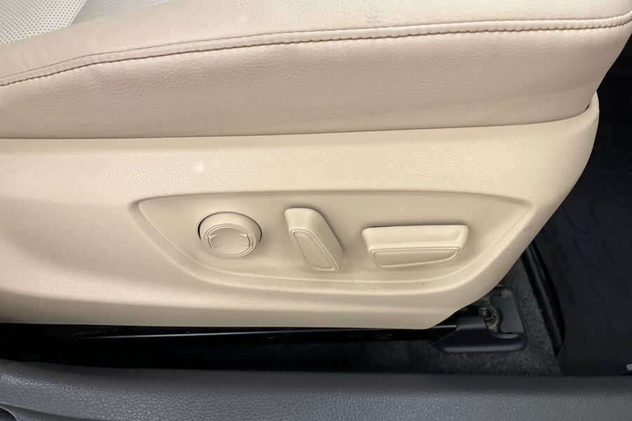 Toyota Camry vaihtoauto