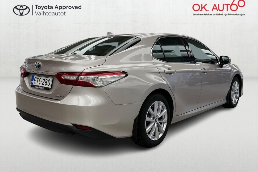 Toyota Camry vaihtoauto