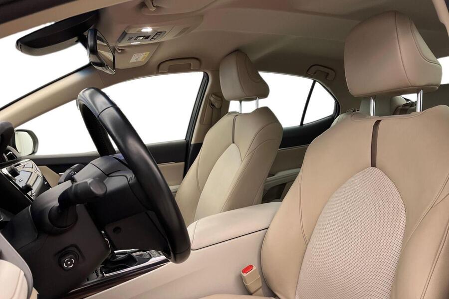 Toyota Camry vaihtoauto