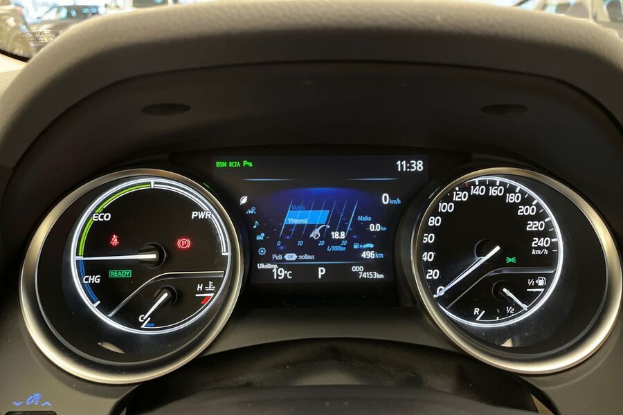 Toyota Camry vaihtoauto