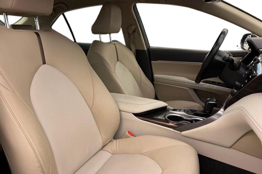 Toyota Camry vaihtoauto