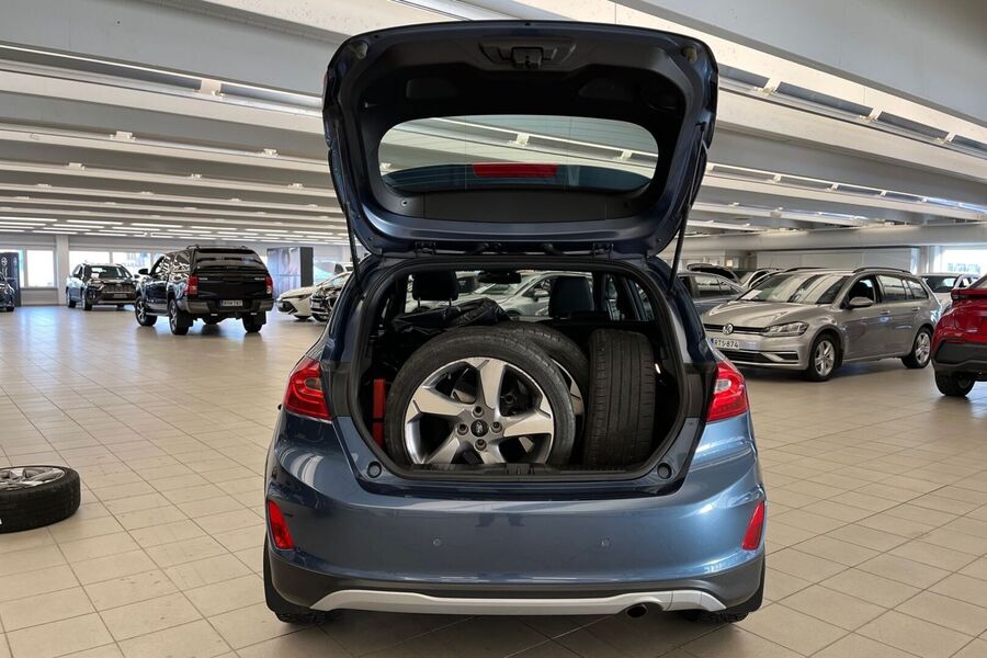 Ford Fiesta vaihtoauto