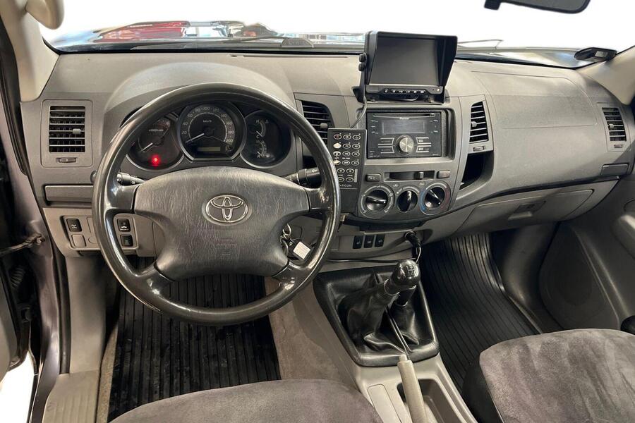 Toyota Hilux vaihtoauto