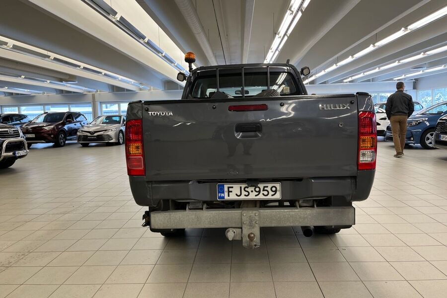 Toyota Hilux vaihtoauto