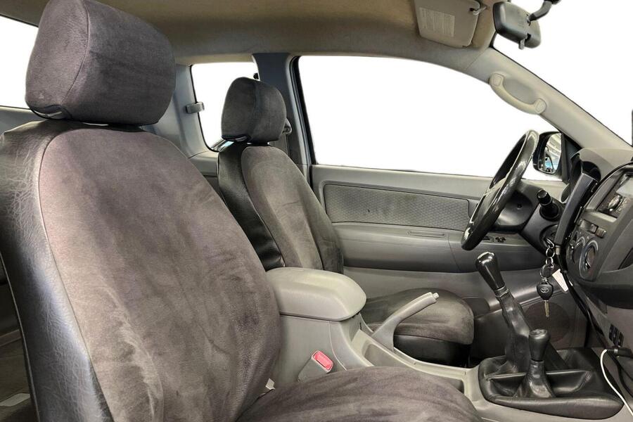 Toyota Hilux vaihtoauto