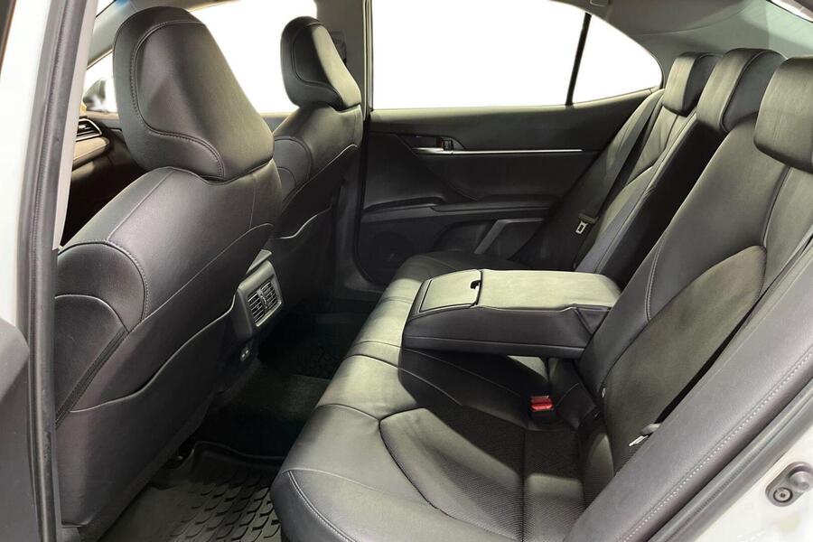 Toyota Camry vaihtoauto