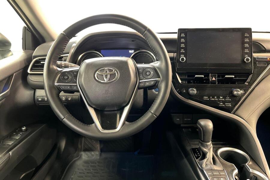 Toyota Camry vaihtoauto