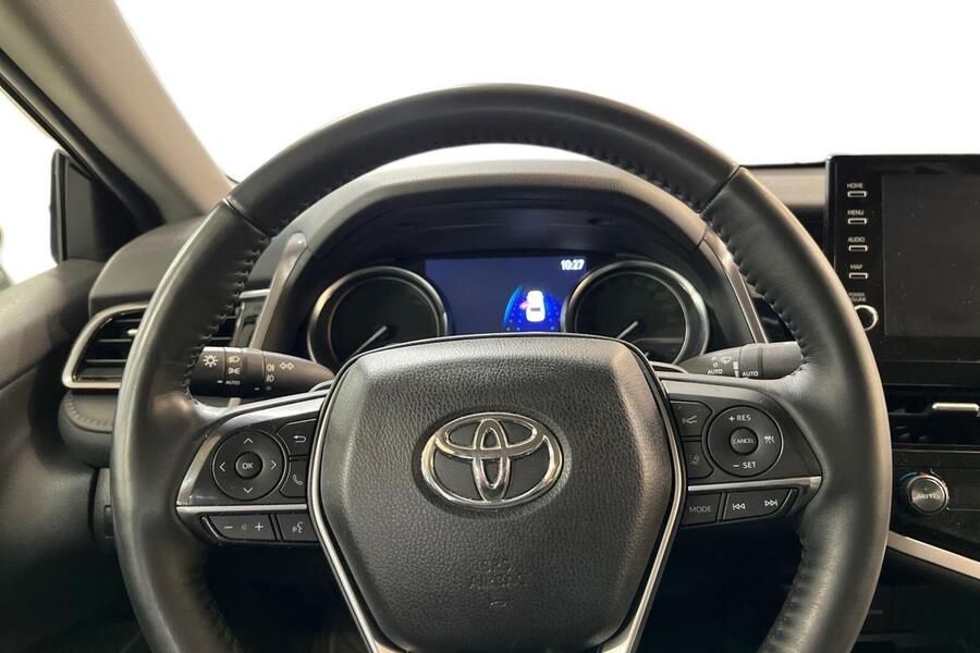 Toyota Camry vaihtoauto