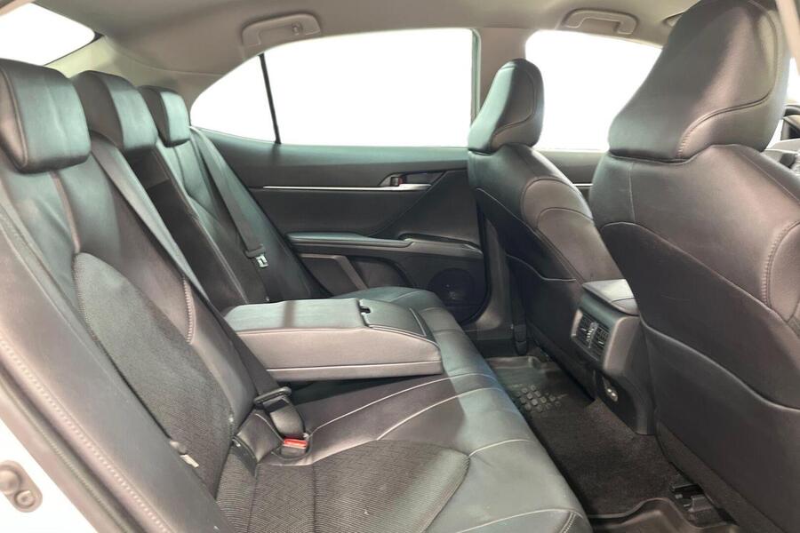 Toyota Camry vaihtoauto