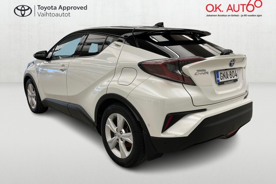 Toyota C-HR vaihtoauto