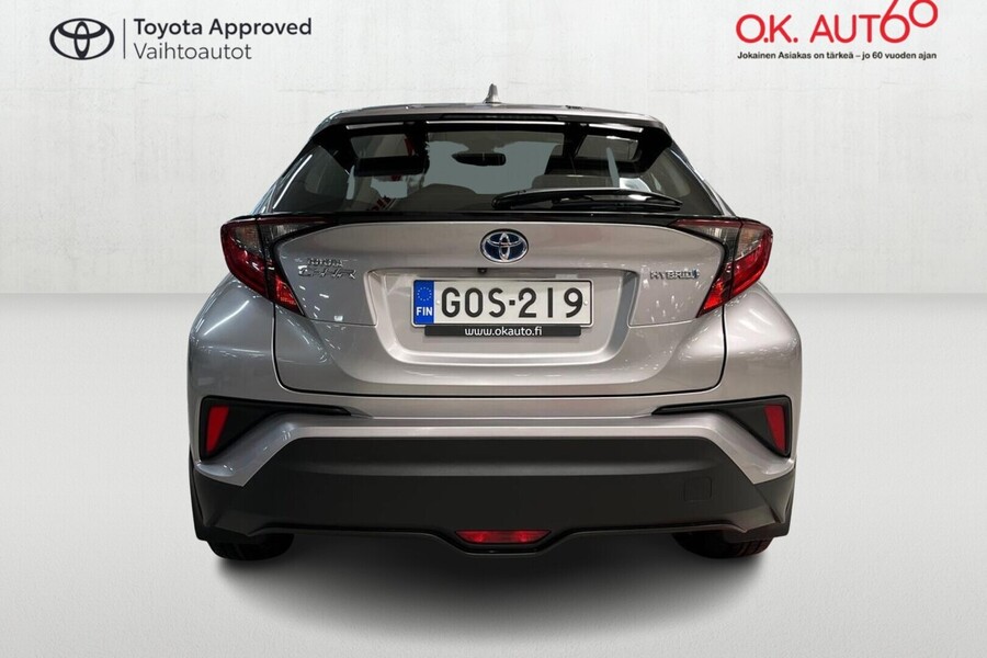 Toyota C-HR vaihtoauto