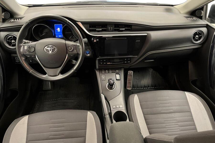 Toyota Auris vaihtoauto