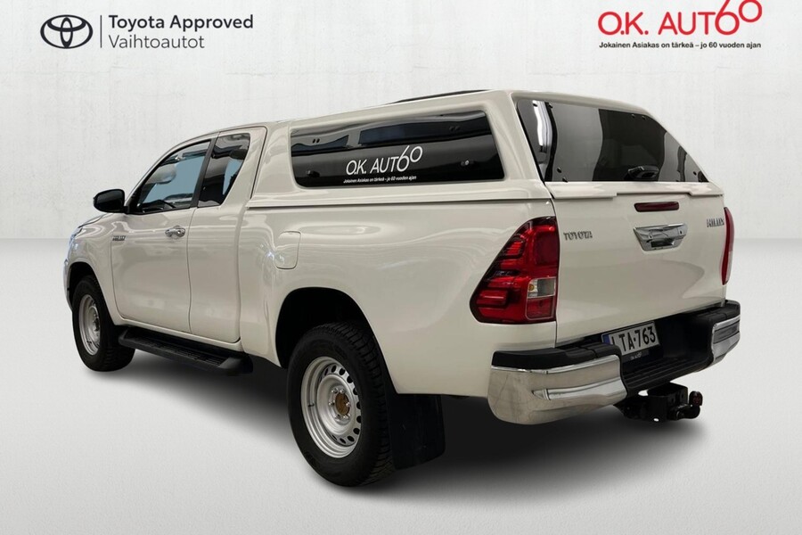 Toyota Hilux vaihtoauto