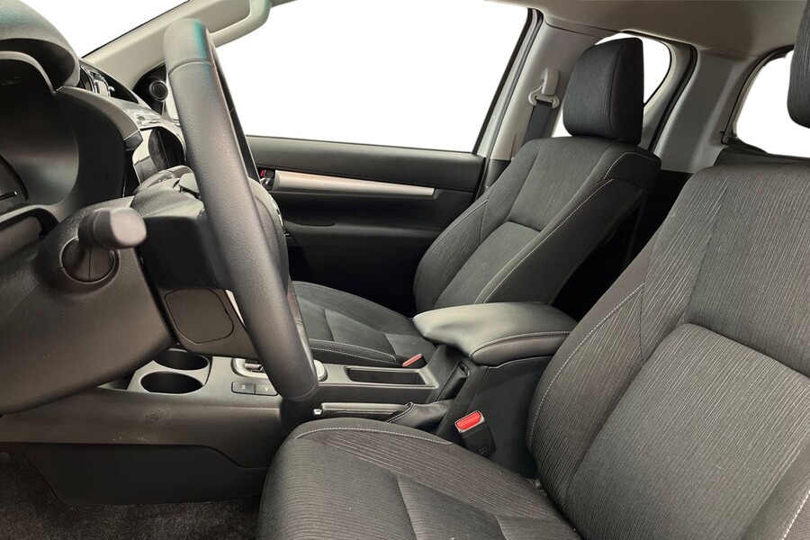 Toyota Hilux vaihtoauto