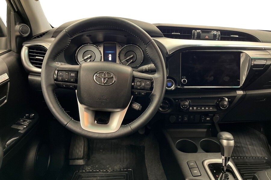 Toyota Hilux vaihtoauto