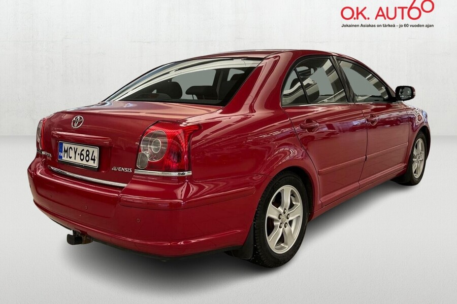 Toyota Avensis vaihtoauto