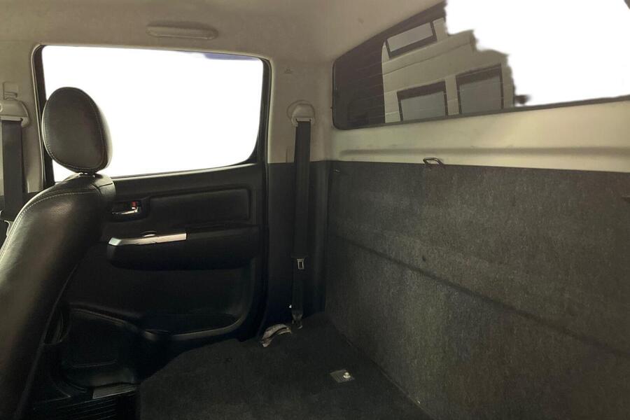 Toyota Hilux vaihtoauto