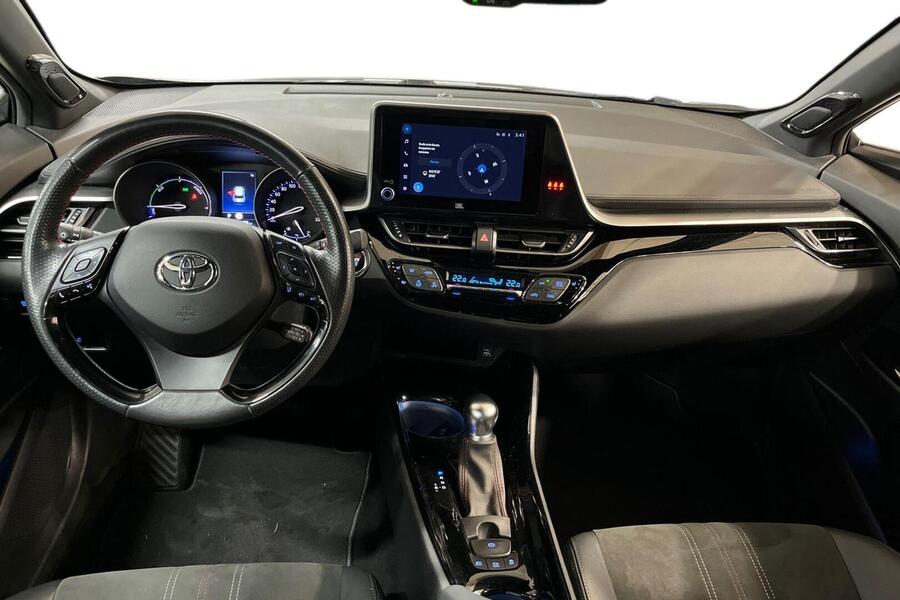 Toyota C-HR vaihtoauto