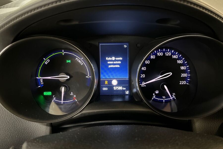 Toyota C-HR vaihtoauto