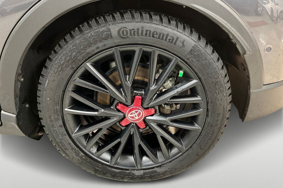 Toyota C-HR vaihtoauto