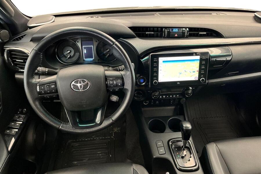 Toyota Hilux vaihtoauto