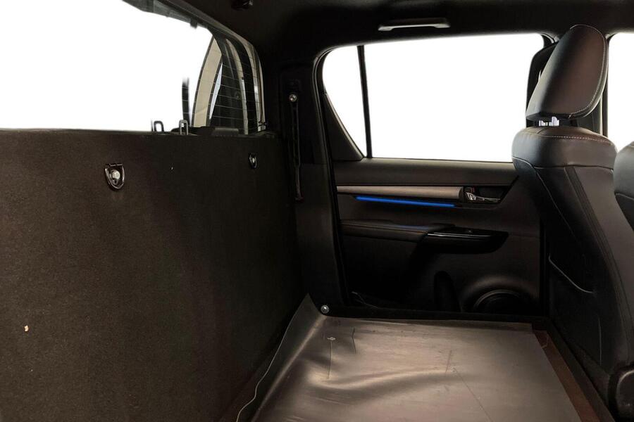 Toyota Hilux vaihtoauto