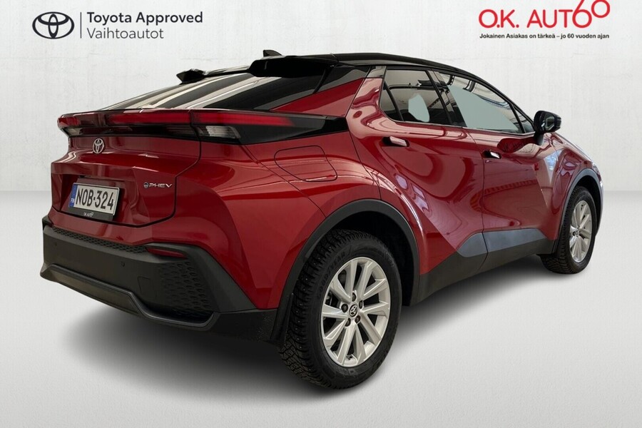 Toyota C-HR vaihtoauto