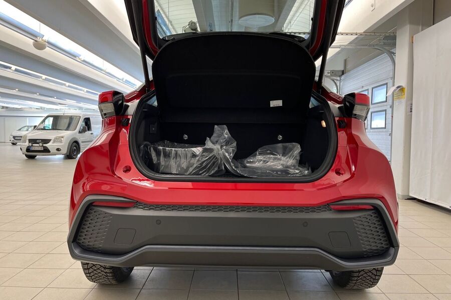 Toyota C-HR vaihtoauto