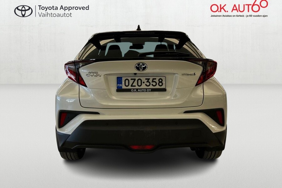 Toyota C-HR vaihtoauto