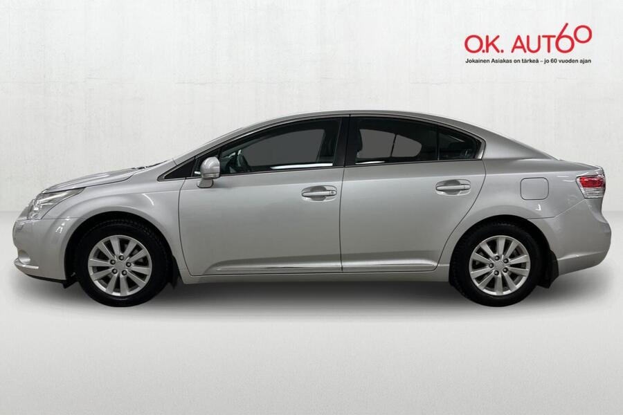 Toyota Avensis vaihtoauto