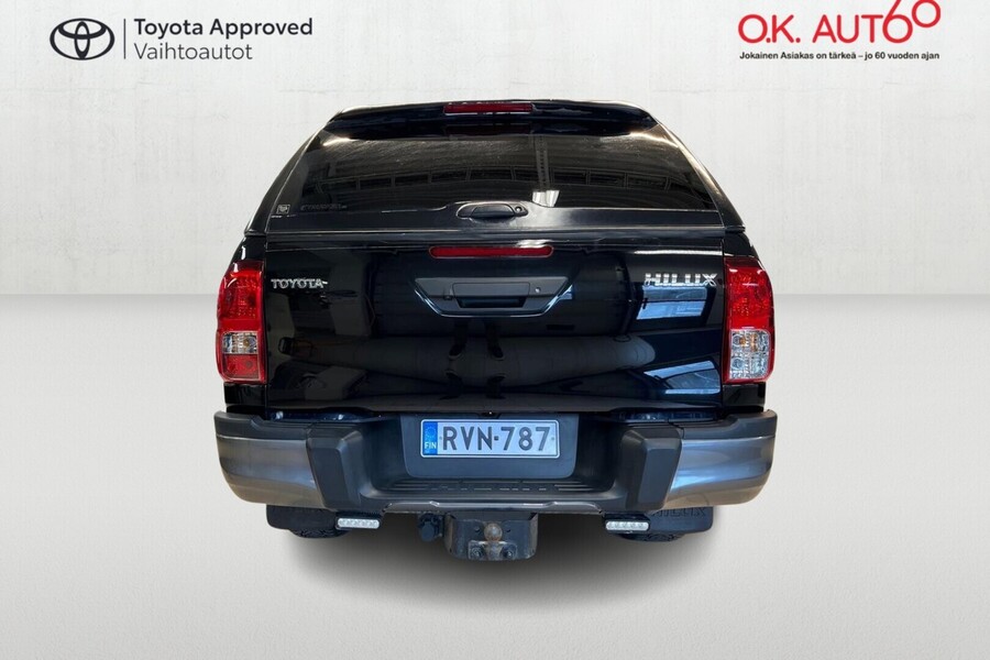 Toyota Hilux vaihtoauto