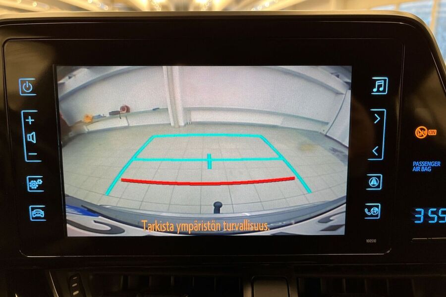 Toyota C-HR vaihtoauto