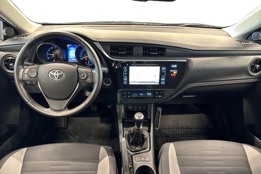 Toyota Auris vaihtoauto