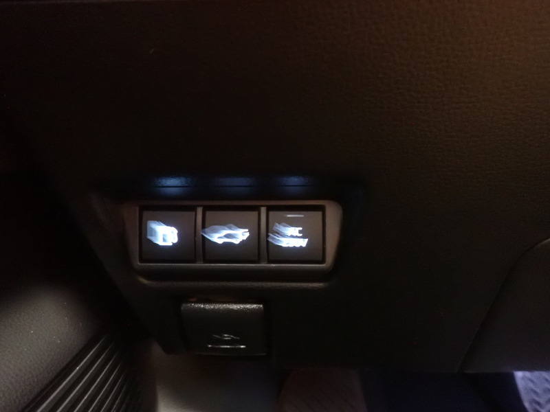 Toyota Prius Plug-in vaihtoauto